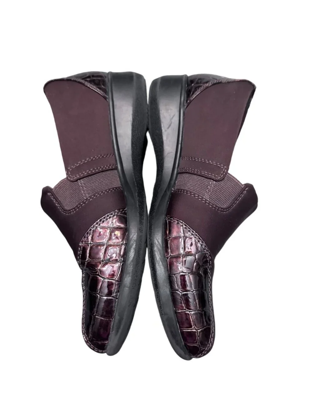 Clarks Shoes Women 8M Brown Collection Slip-On Loafers Shoes Faux Crocodile Flat